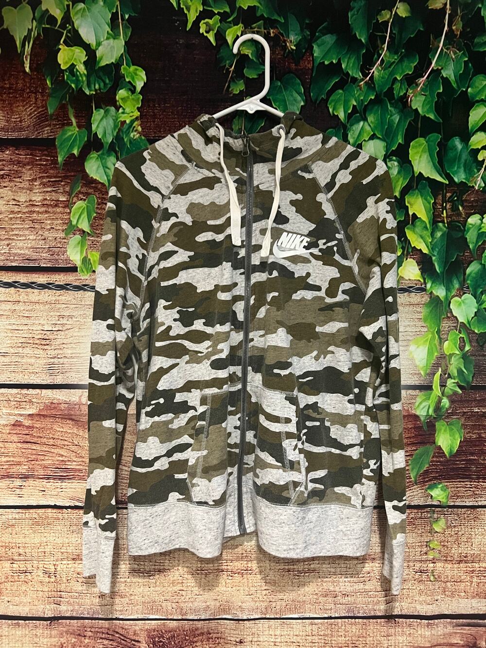 Nike Youth Full Zip Camo Hoodie Light Jacket Unisex Boy Girl Size Large EUC